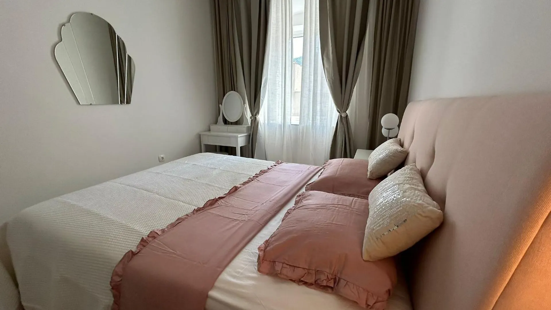 Apartment Apartman Lavanda Cres